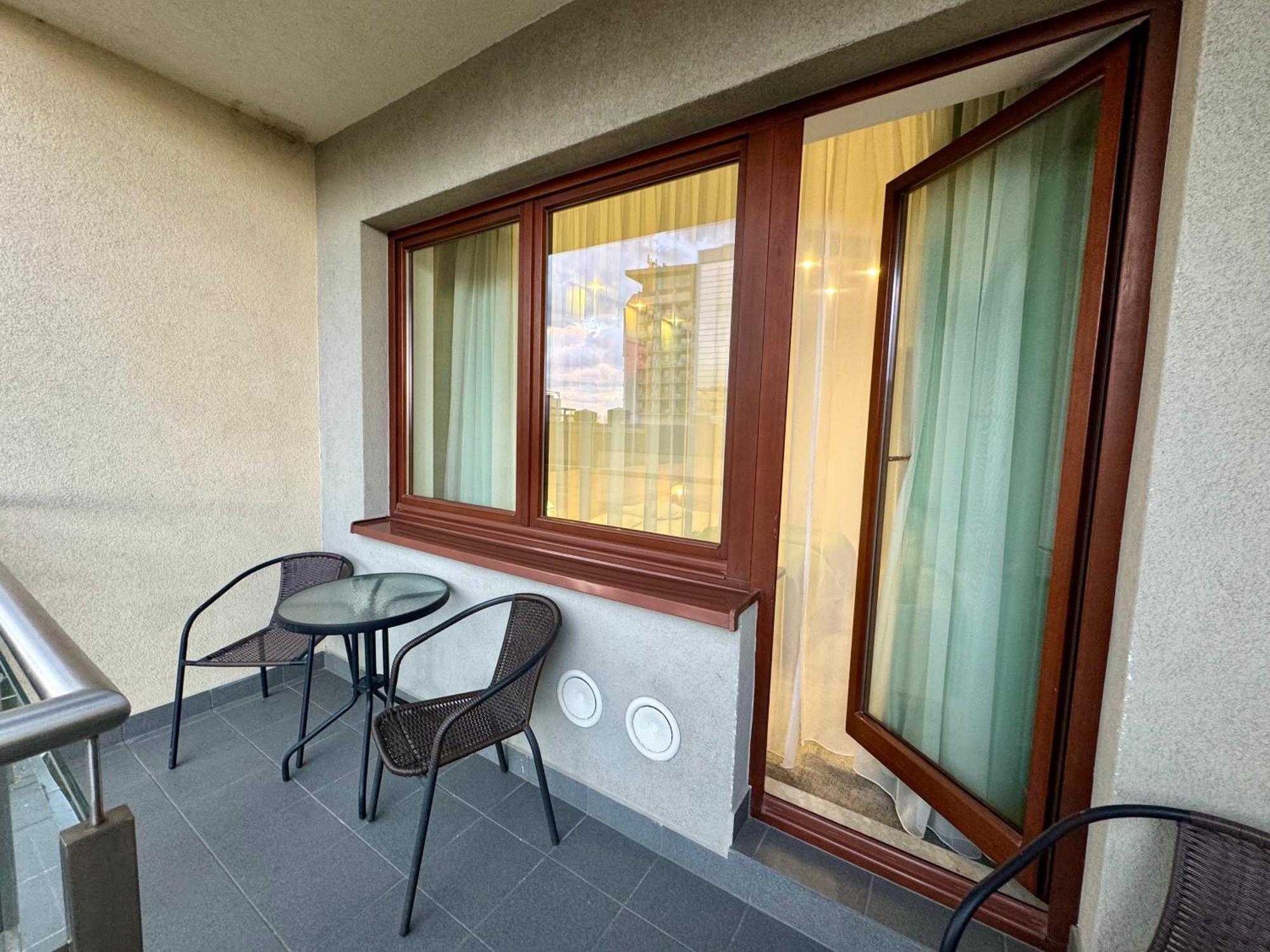 Apartamenty Promenada-Arka 科沃布热格 外观 照片
