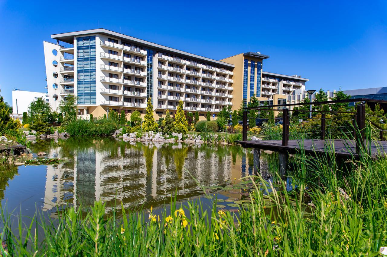 Apartamenty Promenada-Arka 科沃布热格 外观 照片