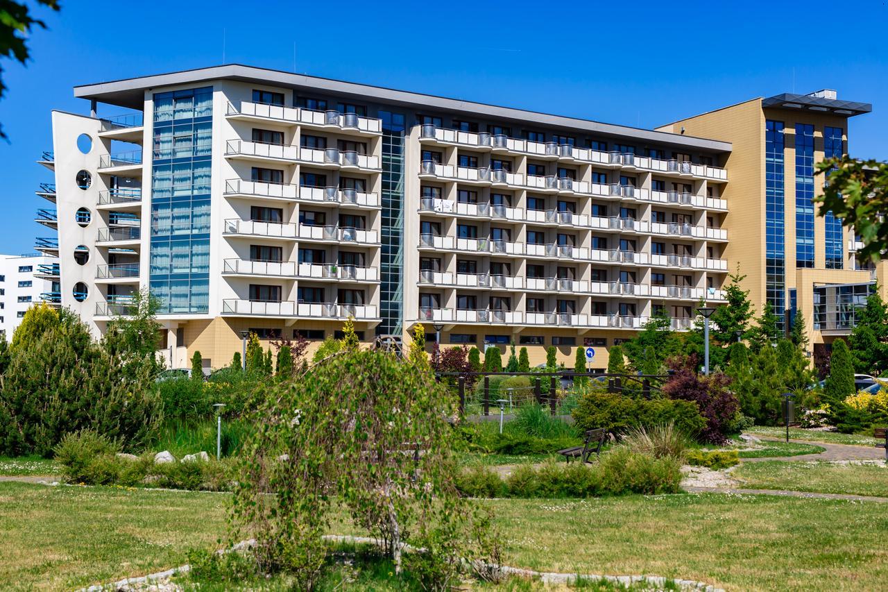 Apartamenty Promenada-Arka 科沃布热格 外观 照片