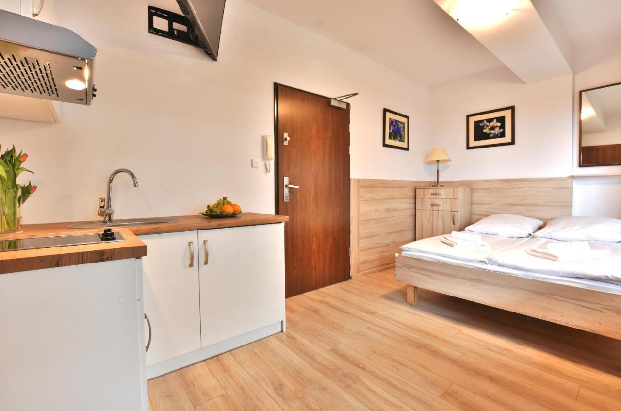 Apartamenty Promenada-Arka 科沃布热格 外观 照片