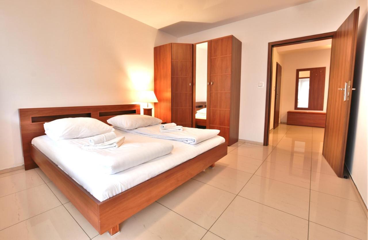 Apartamenty Promenada-Arka 科沃布热格 外观 照片